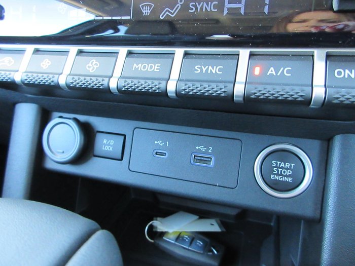 2025 Mitsubishi Triton GLS