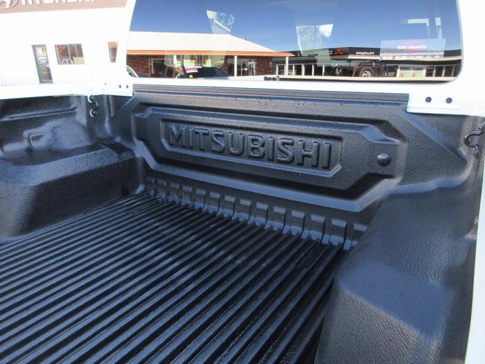 2025 Mitsubishi Triton GLS