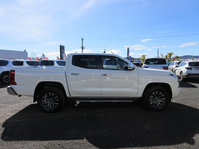 2025 Mitsubishi Triton GLS