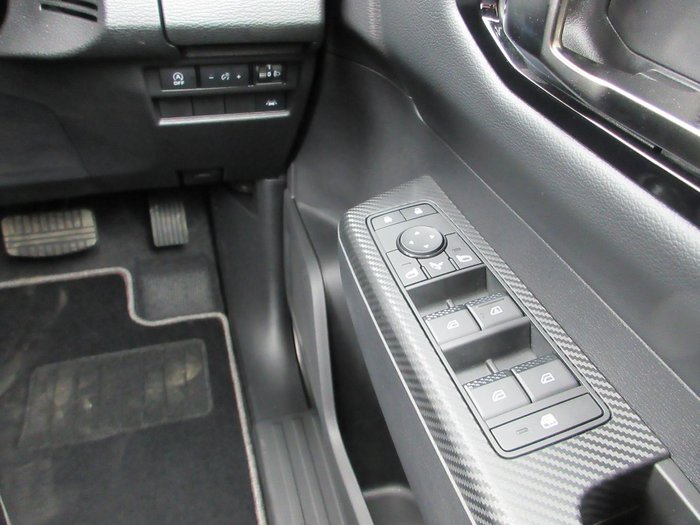 2025 Mitsubishi Triton GSR