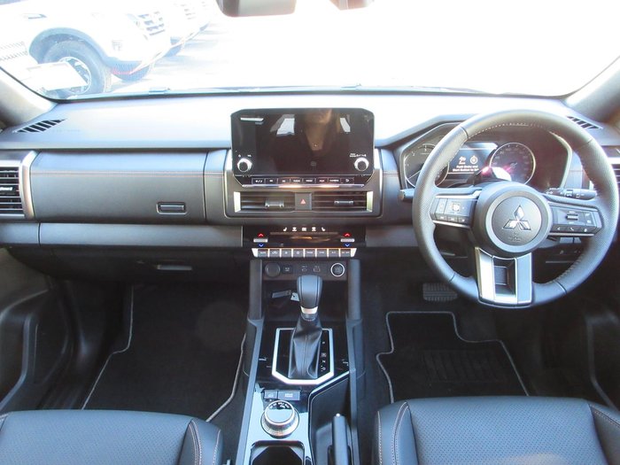 2025 Mitsubishi Triton GSR