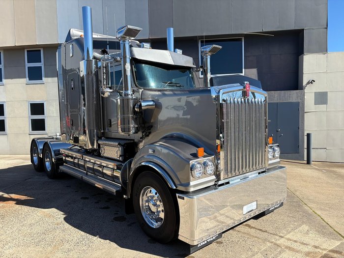 2024 Kenworth T909 Grey