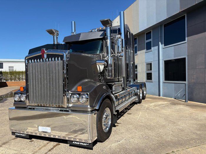 2024 Kenworth T909 Grey