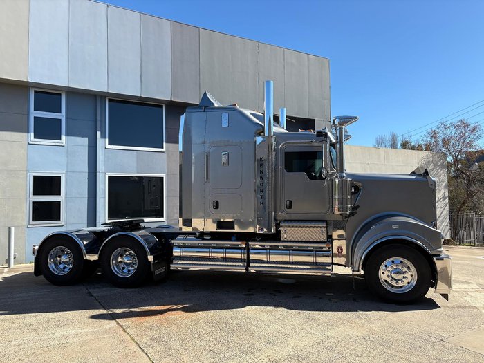2024 Kenworth T909 Grey