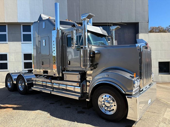 2024 Kenworth T909 Grey