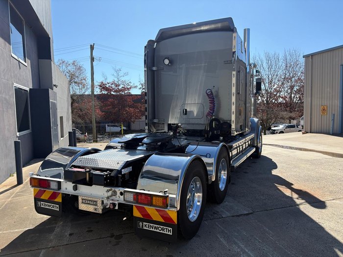 2024 Kenworth T909 Grey