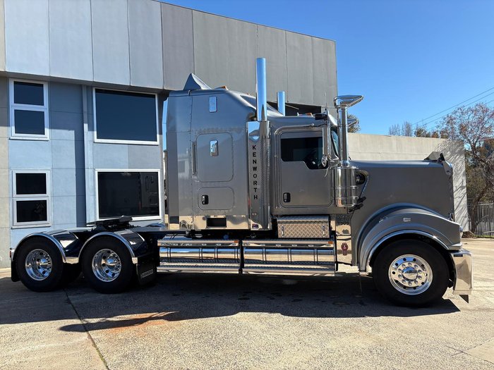2024 Kenworth T909 Grey