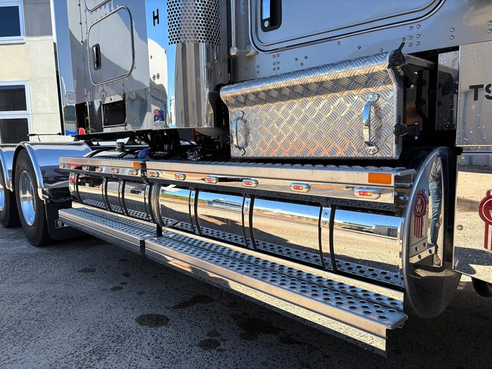 2024 Kenworth T909 Grey