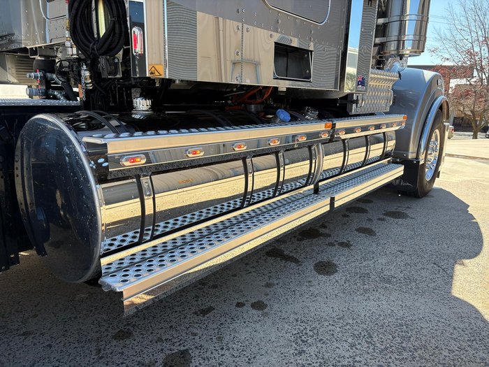 2024 Kenworth T909 Grey