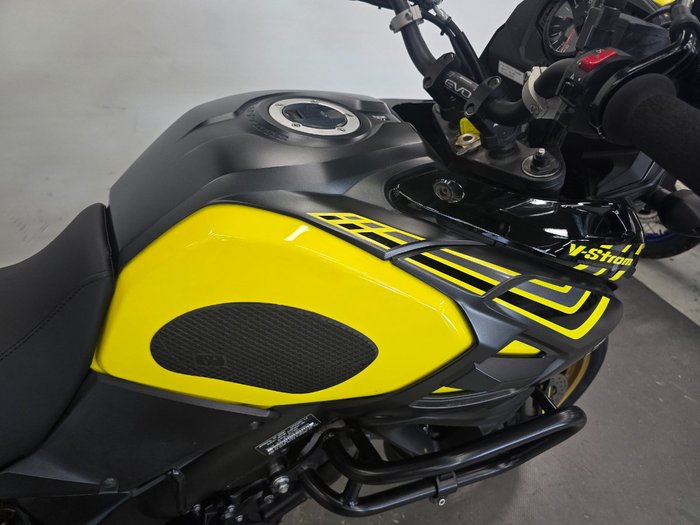 2019 Suzuki V-STROM 1000 (ABS) (DL1000A) Yellow