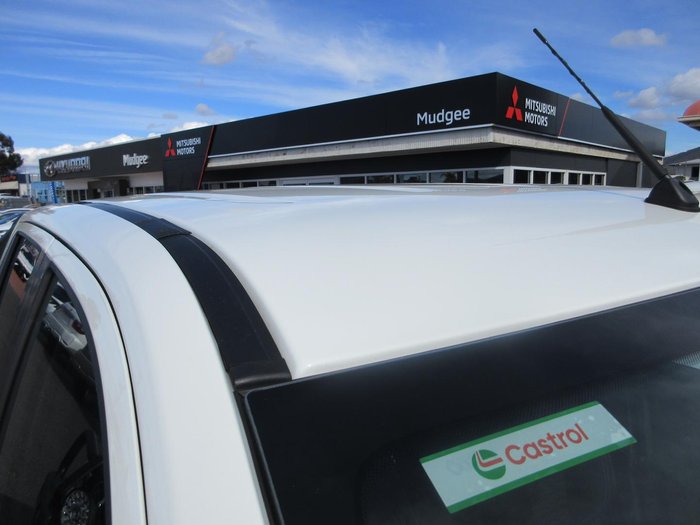 2025 Mitsubishi Triton GLX-R