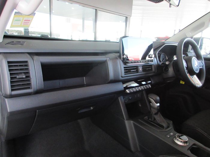 2025 Mitsubishi Triton GLX-R