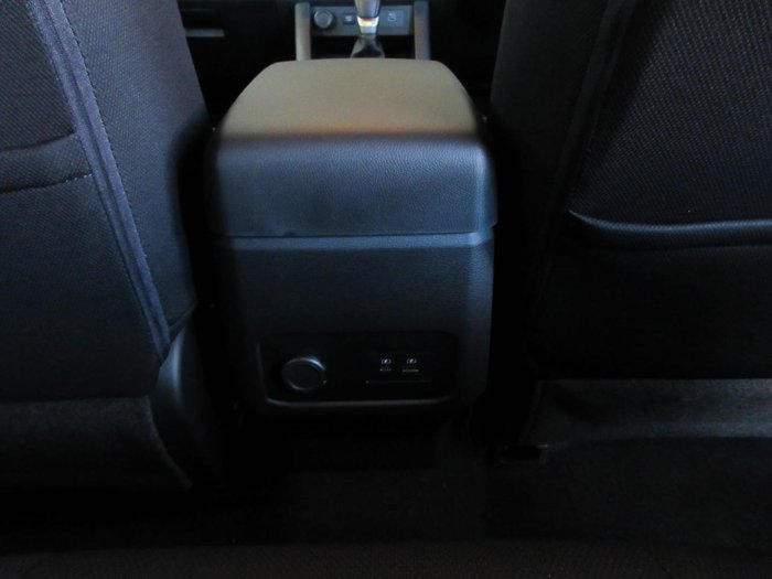 2025 Mitsubishi Triton GLX-R