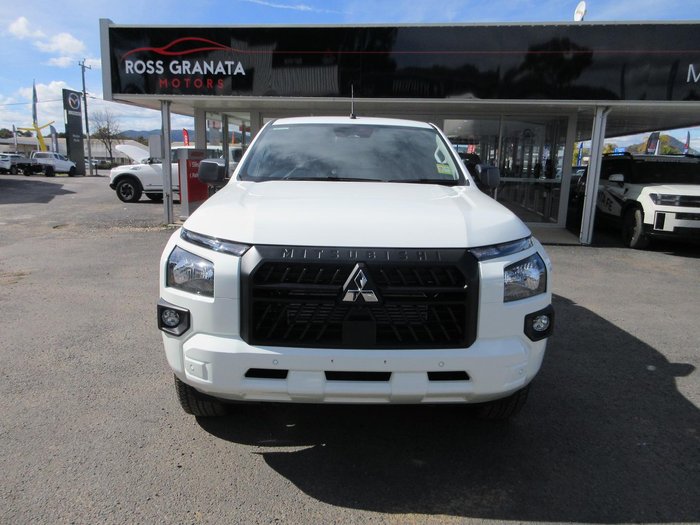 2025 Mitsubishi Triton GLX-R