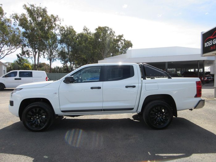 2025 Mitsubishi Triton GLX-R