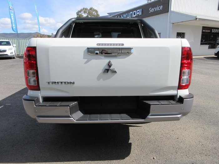 2025 Mitsubishi Triton GLX-R