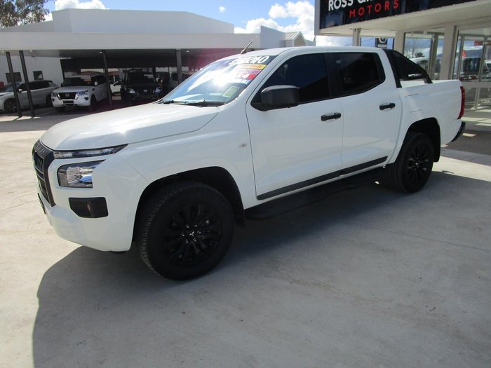 2025 Mitsubishi Triton GLX-R