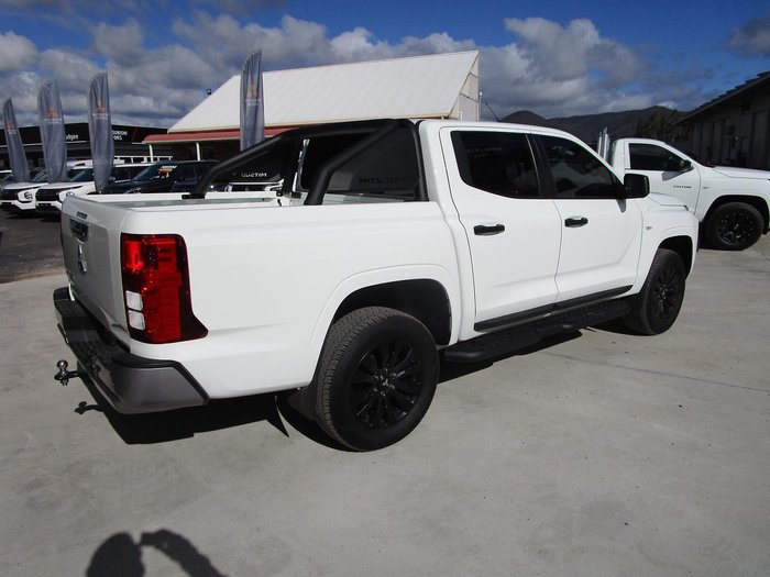2025 Mitsubishi Triton GLX-R