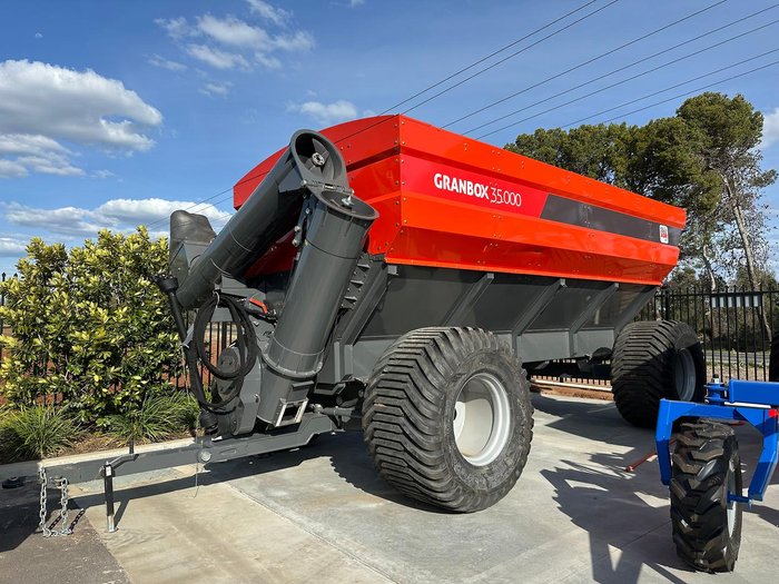 0 AGRIMEC Granbox 35,000 Chaser Bin RED