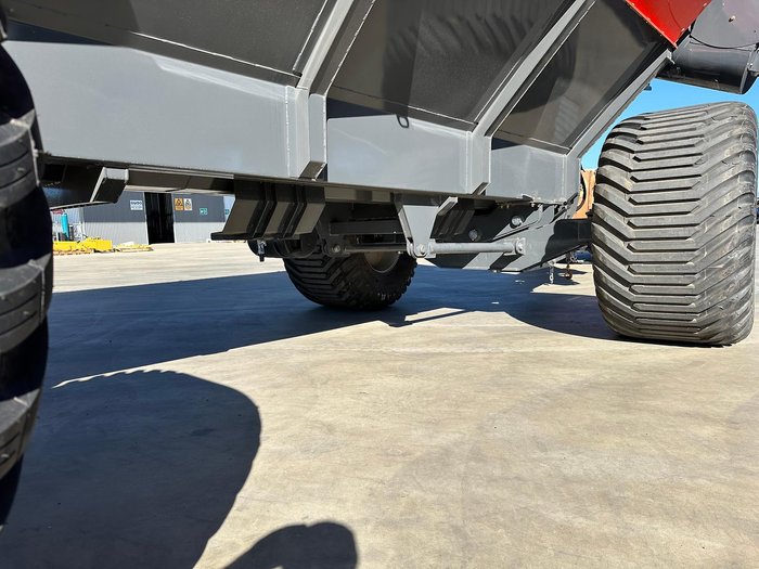 0 AGRIMEC Granbox 35,000 Chaser Bin RED