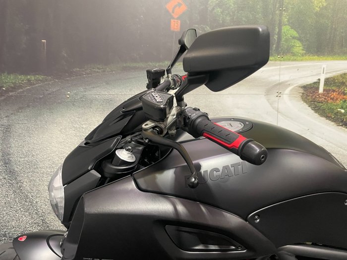 2015 DUCATI DIAVEL Black
