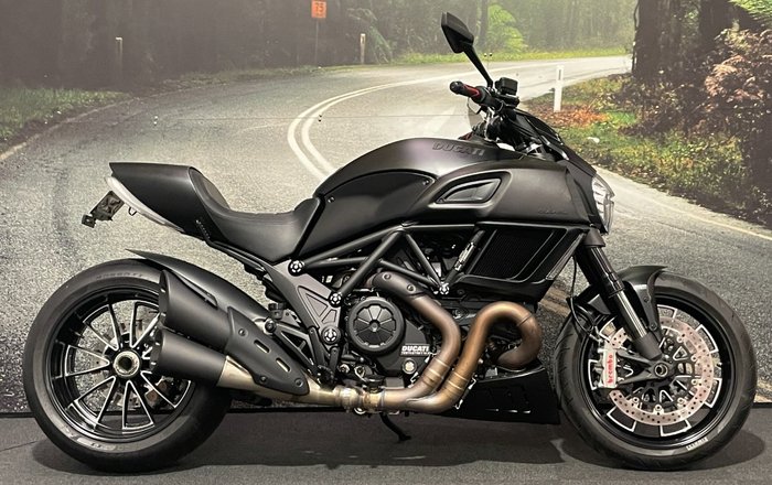 2015 DUCATI DIAVEL Black