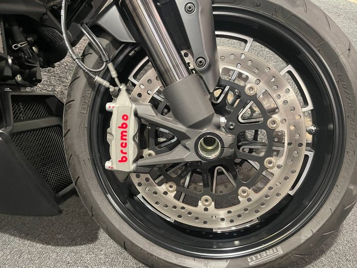 2015 DUCATI DIAVEL Black