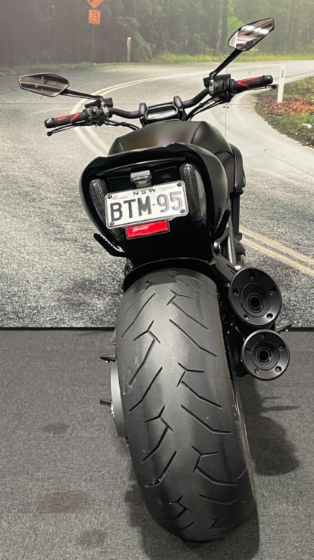 2015 DUCATI DIAVEL Black