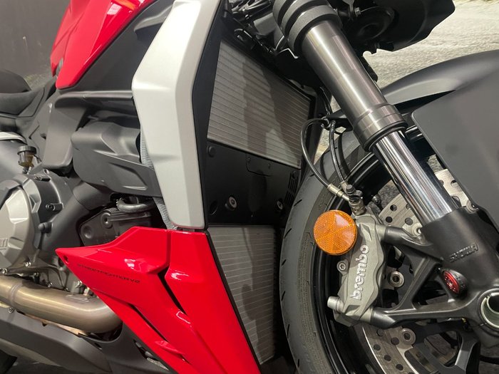 2023 DUCATI STREETFIGHTER V4 S Red