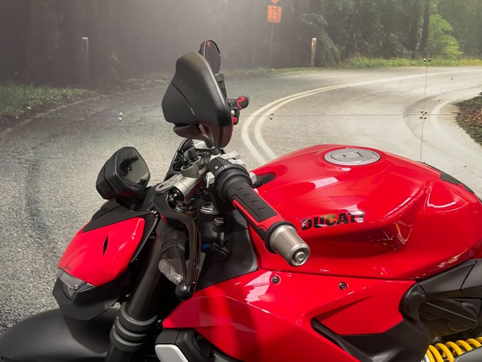 2023 DUCATI STREETFIGHTER V4 S Red