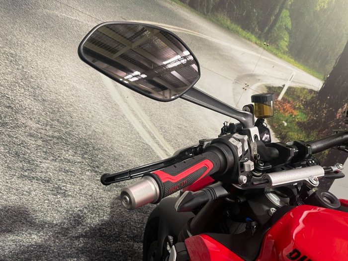 2023 DUCATI STREETFIGHTER V4 S Red
