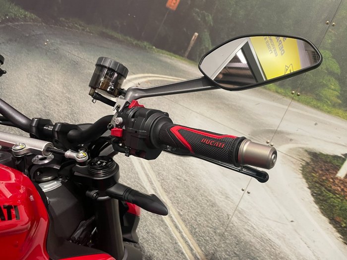 2023 DUCATI STREETFIGHTER V4 S Red