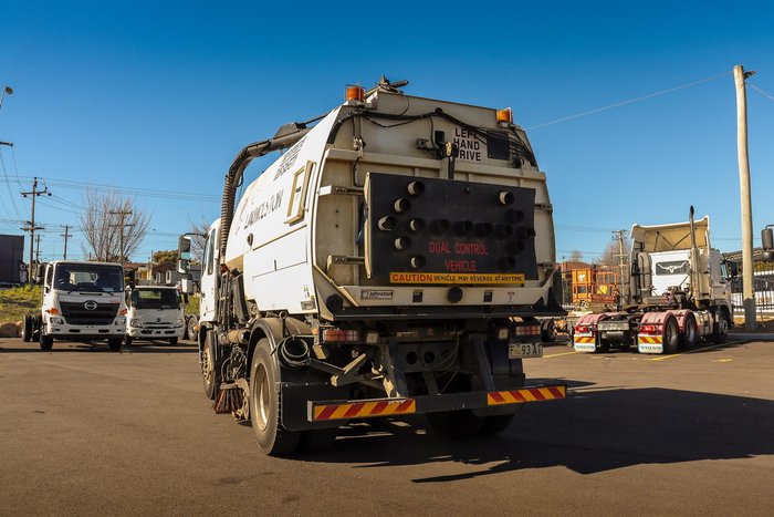 2016 Hino 500 Fg 1628 Sweeper White