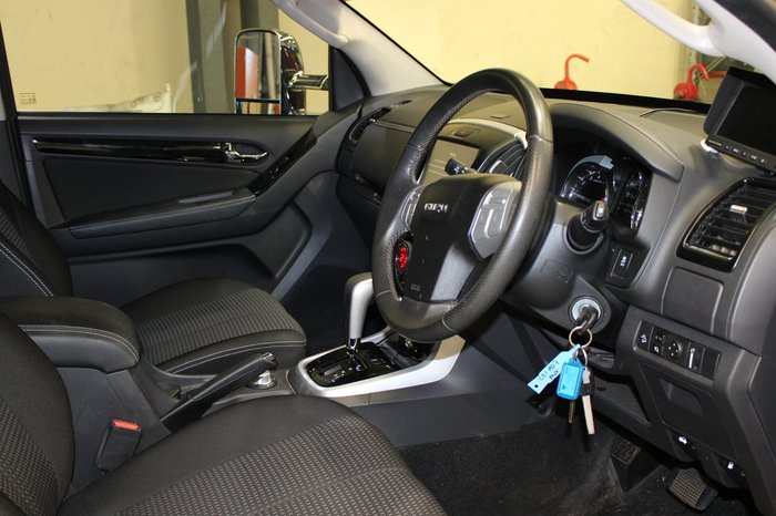 2020 Isuzu MU-X