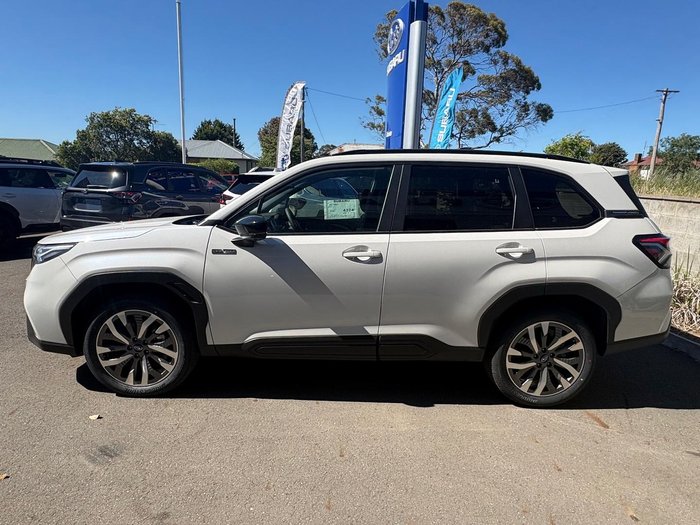 2025 Subaru Forester Hybrid Touring