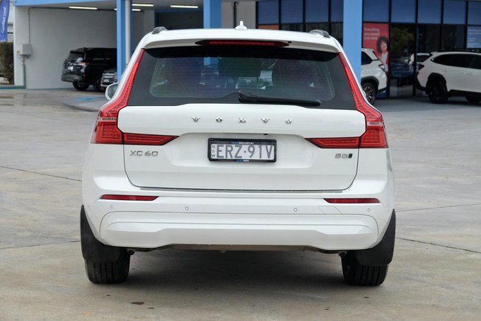 2021 Volvo XC60 B5 Momentum MY22 AWD Ice White