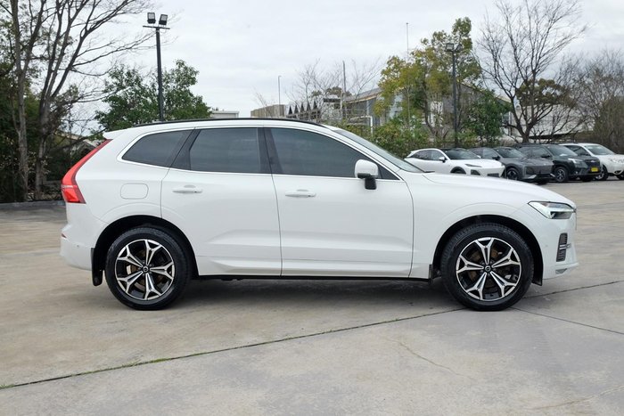 2021 Volvo XC60 B5 Momentum MY22 AWD Ice White