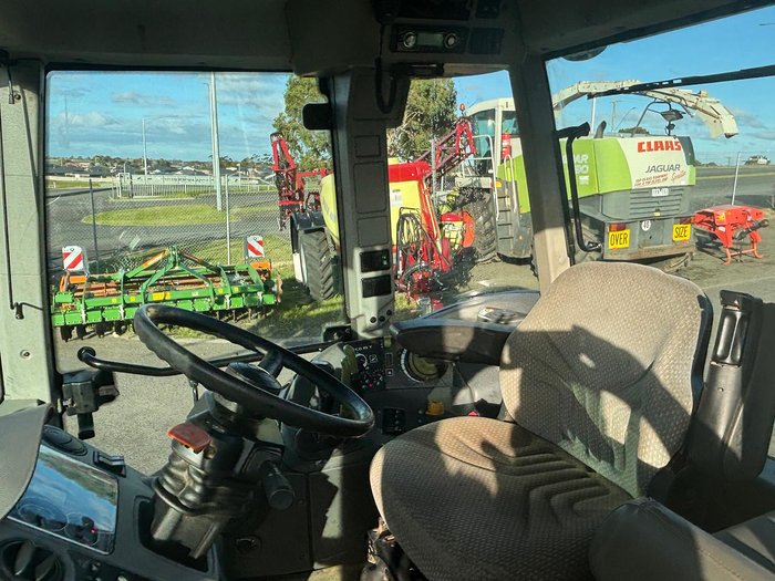 2017 CLAAS Arion 620C GREEN