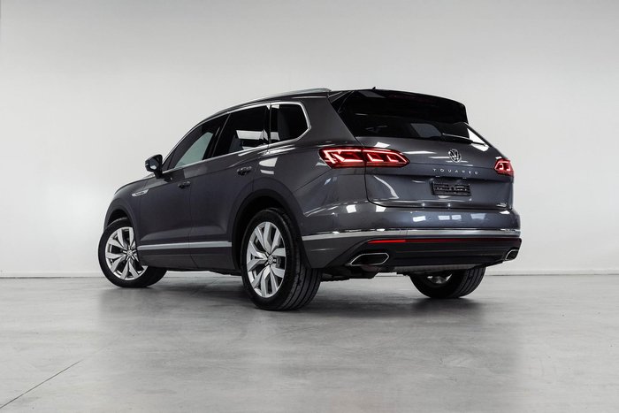 2020 Volkswagen Touareg 190TDI Premium CR MY20 Four Wheel Drive Silicone Grey