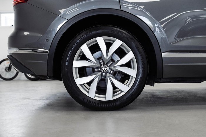 2020 Volkswagen Touareg 190TDI Premium CR MY20 Four Wheel Drive Silicone Grey