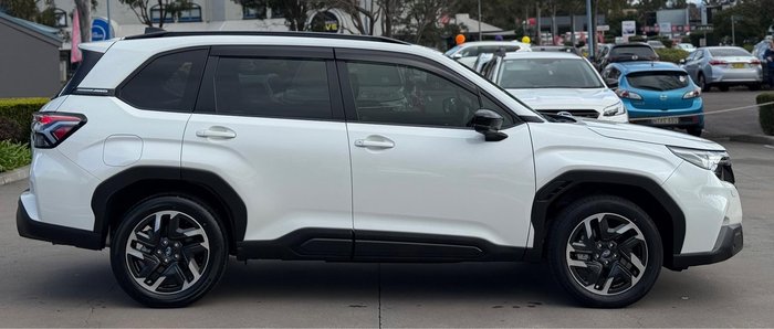 2025 Subaru Forester Touring S6 MY26 AWD Crystal White