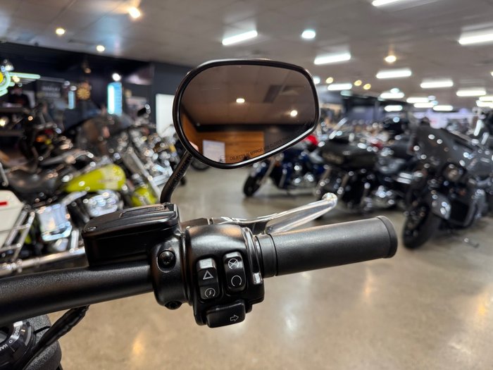 2022 Harley-davidson FXFBS FAT BOB (114) WHITE SAND PEARL