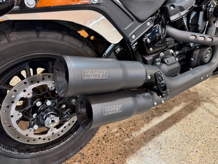 2022 Harley-davidson FXFBS FAT BOB (114) WHITE SAND PEARL