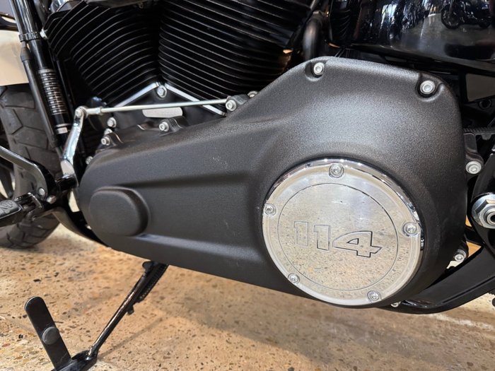 2022 Harley-davidson FXFBS FAT BOB (114) WHITE SAND PEARL