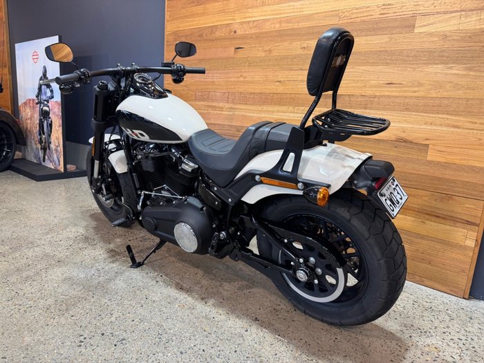 2022 Harley-davidson FXFBS FAT BOB (114) WHITE SAND PEARL