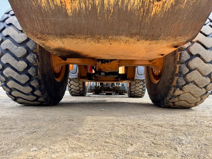 2011 CASE 621E Wheel Loader