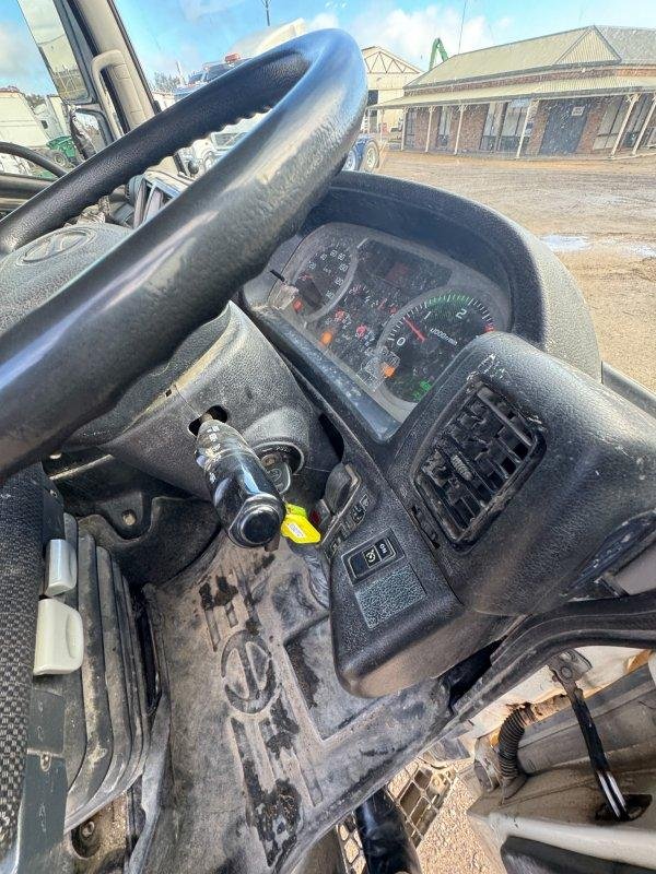 2016 Hino Fc 1022 Cement Agi Truck