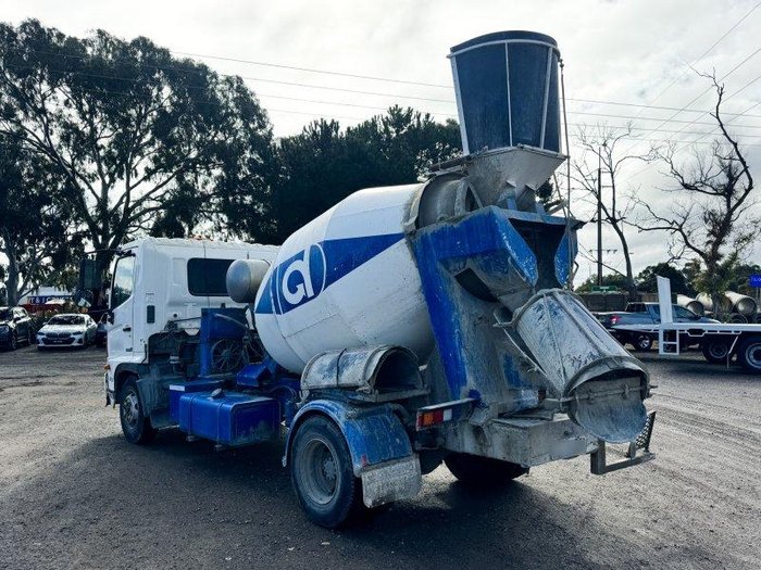 2016 Hino Fc 1022 Cement Agi Truck