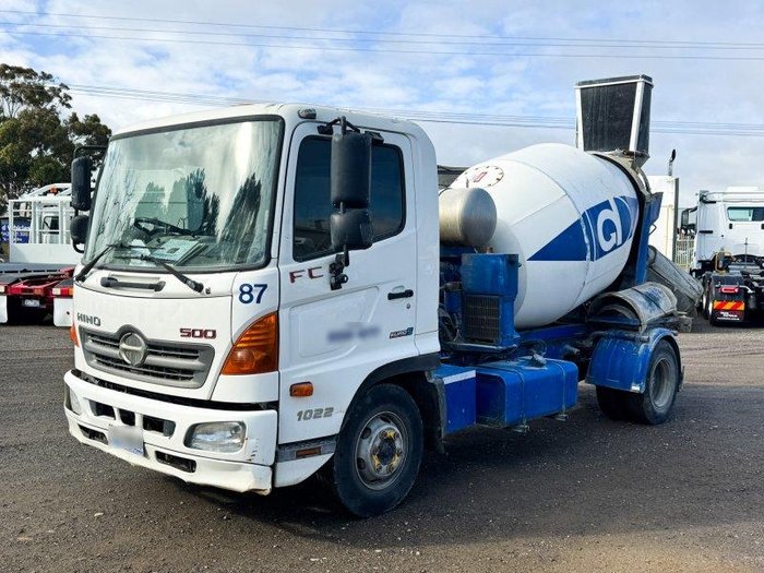 2016 Hino Fc 1022 Cement Agi Truck