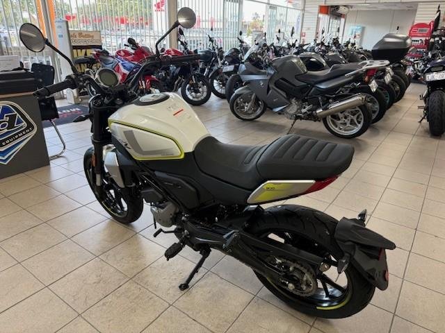 2023 CFMOTO 300 CL-X CL-X White